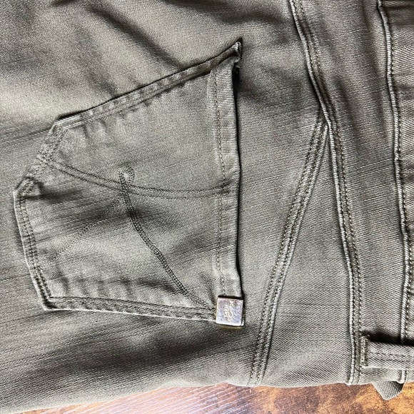 KAOS Lucy, regular flare fit, green jeans, SZ 31 (European) SZ S (USA) - Picture 7 of 11